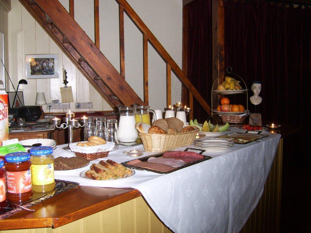 Bed and Breakfast Theaterherberg Warfhuizen Экстерьер фото